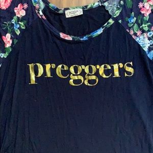 Tops - Maternity Graphic Tee - Floral Preggers Tops - Maternity Graphic Tee - Floral Preggers